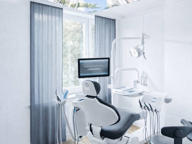 Prophylaxe / PZR — Zahnarztpraxis Dr. Waas München